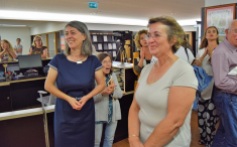 As aniversariantes Piedade Gomes (professora bibliotecária) e Lurdes Ramos (Auxiliar na Biblioteca).